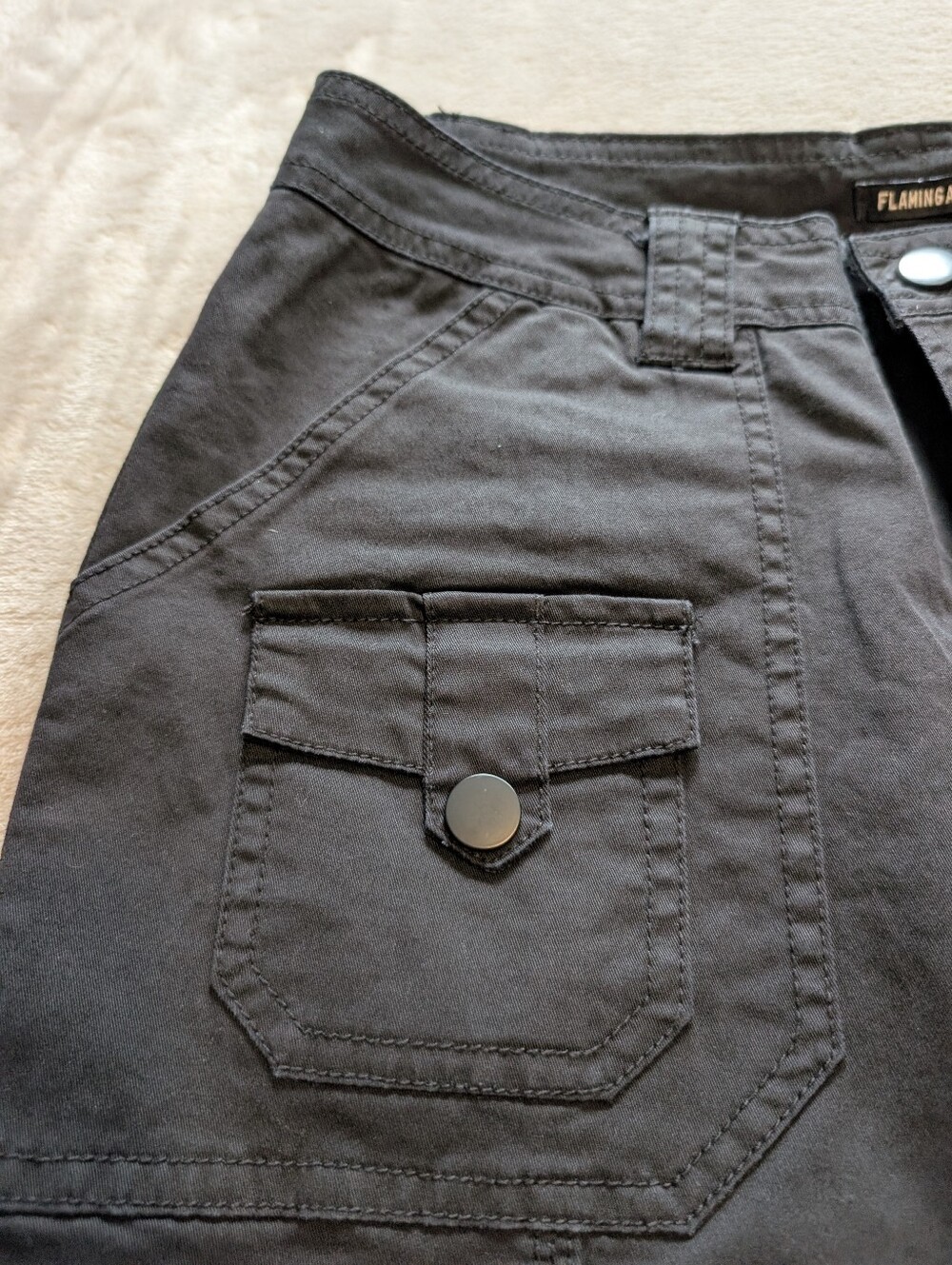 Flamingals Classic High-Rise Straight Leg Cargo Pants - Black NWT Small - Picture 6 of 9